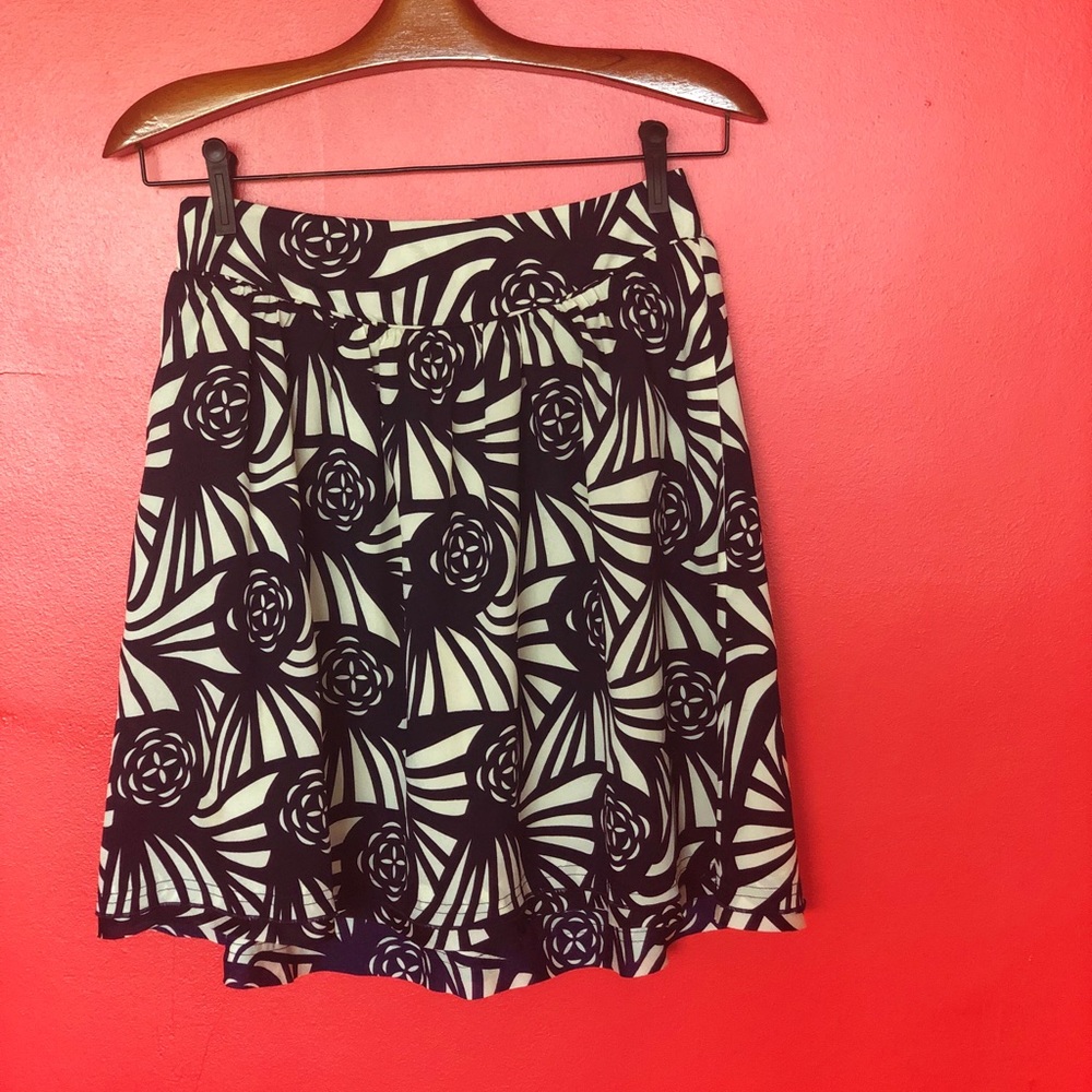 Anthropologie navy flower skirt